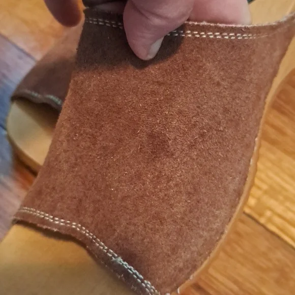 ⌛️ Suede Clogs 2/9 - Picture 2 of 8